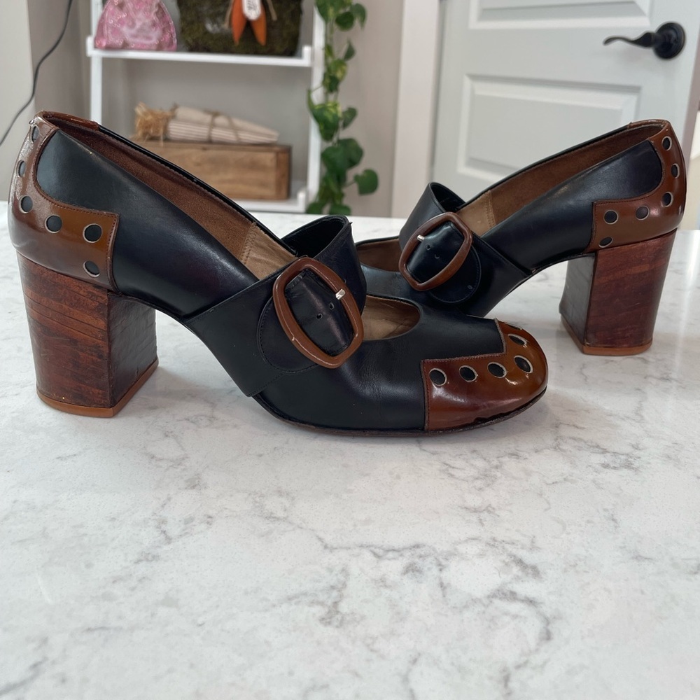Vintage 1950s/1960s Carmelletes Brown Black Buckle Loafer Mary Jane Heel